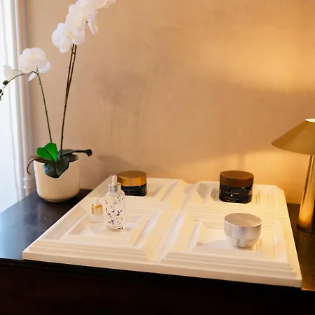 Chateau De & Retreat *